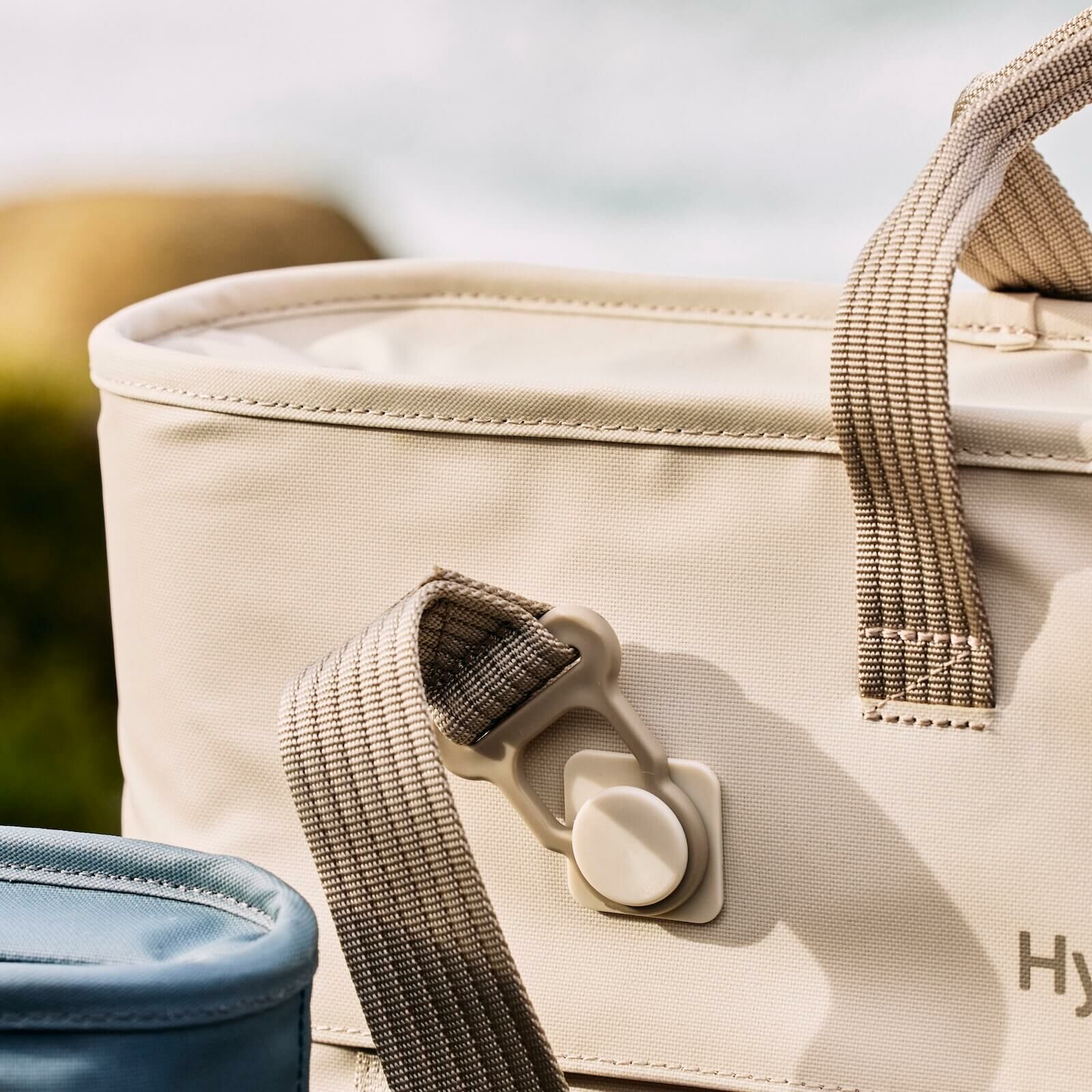 Hydro Flask Carryout™ Soft Cooler Tote 10 L - Image 27
